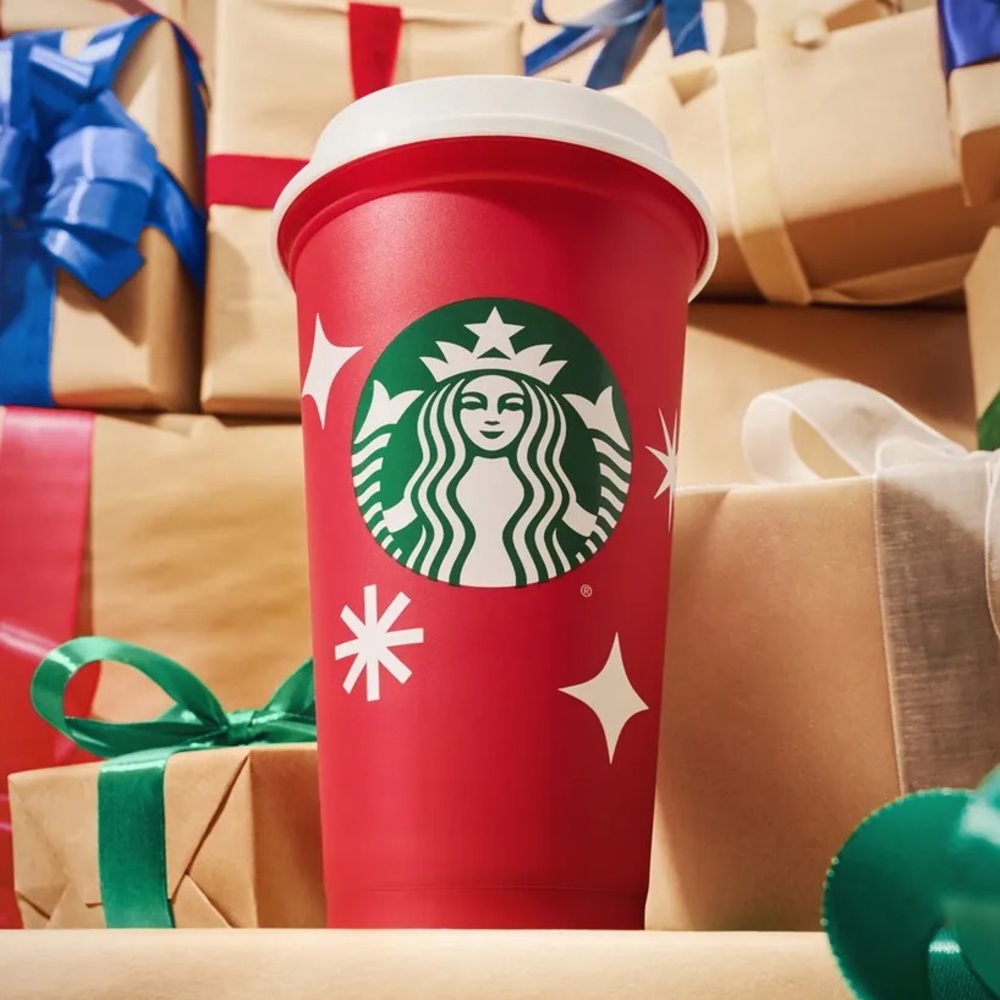 FREE with $75 purchase! NWT 2022 Starbuck’s limited edition Red Cup